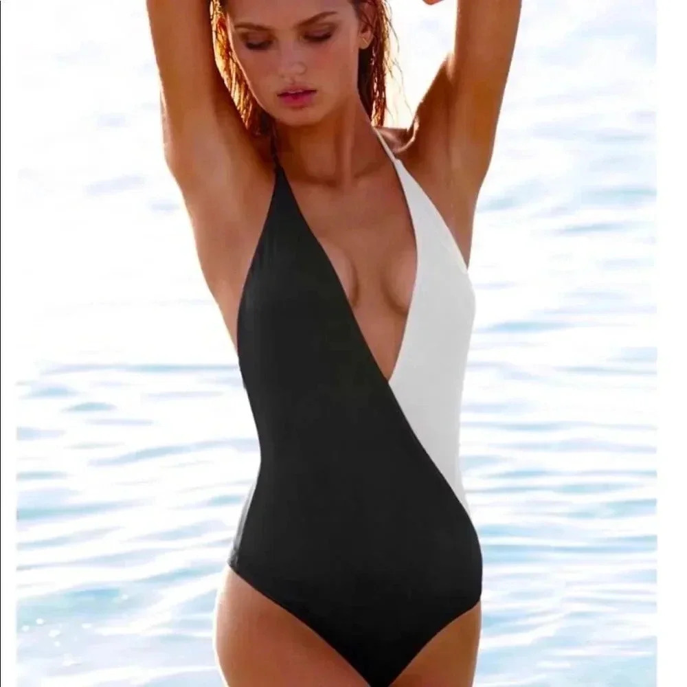 NWT Victoria’s Secret The Plunge Color Block One Piece Polyester Bathing Suit